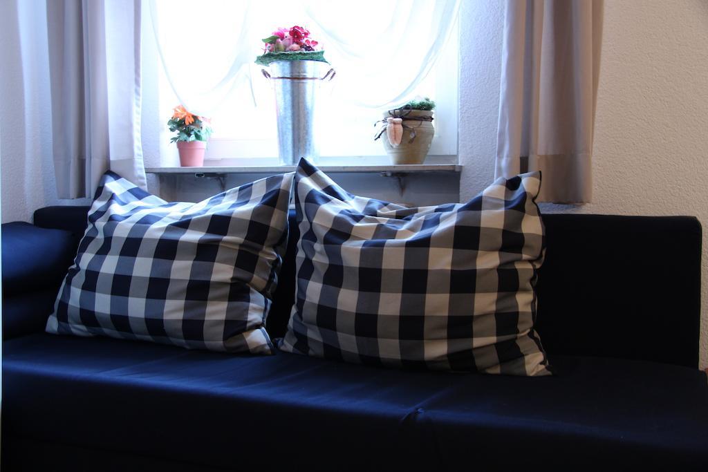 Hotel Am Schloss Neuenstein Екстер'єр фото
